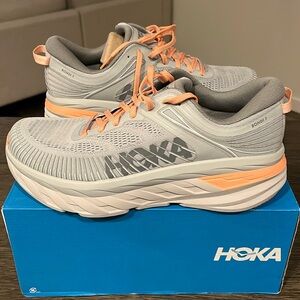 BRAND NEW Women’s Hoka Bondi 7 Wide/ HMSH